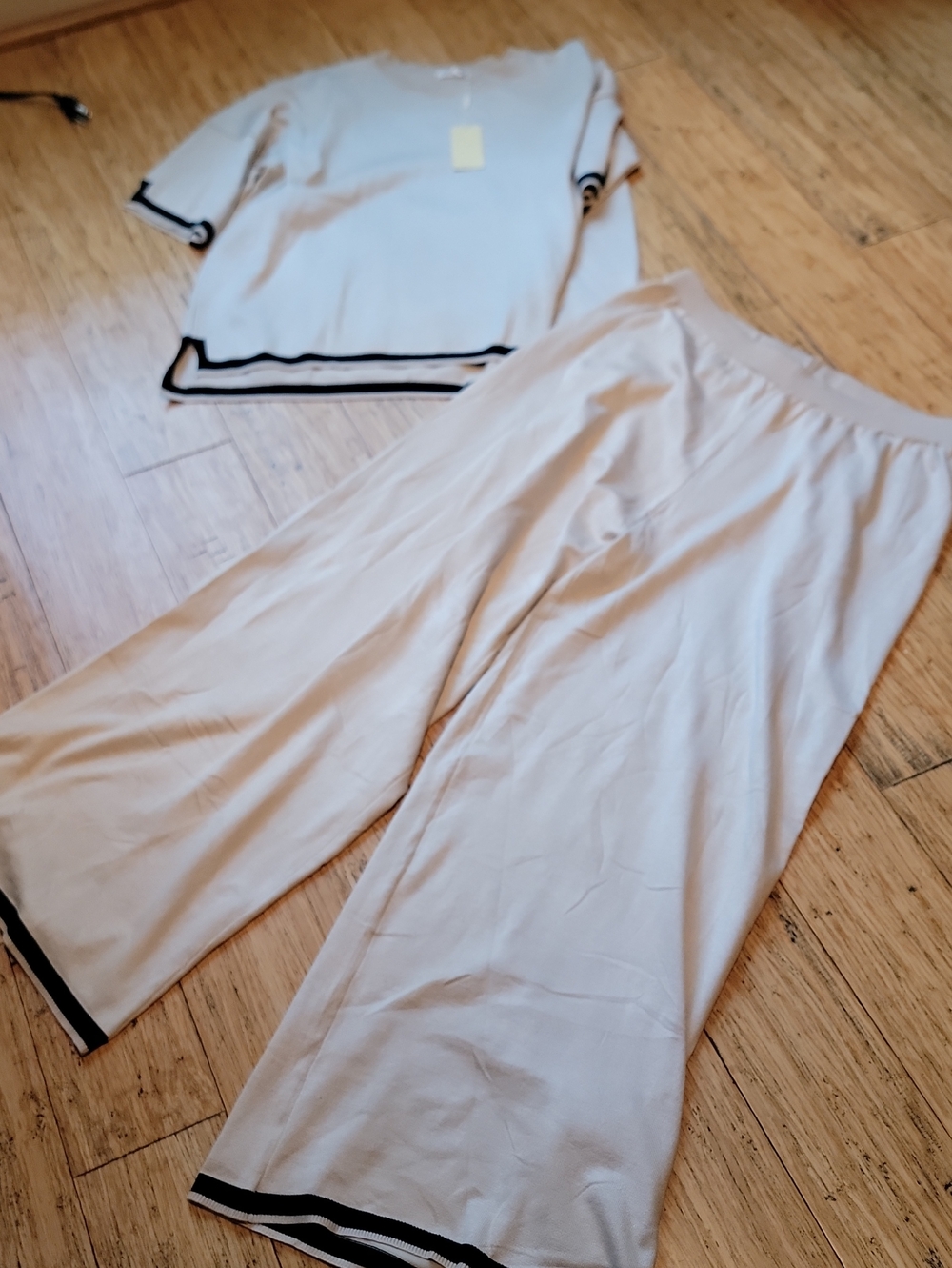 Women's Wide-Leg Lounge Set - Cream with Black Trim